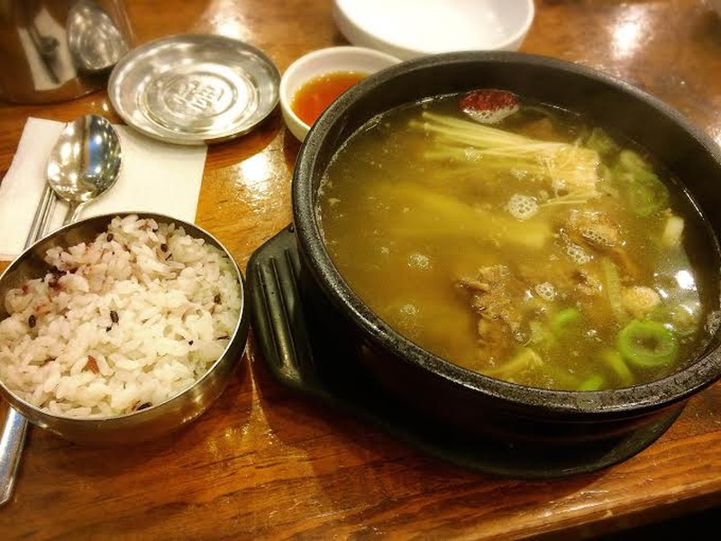 韓国カルビタン温かい骨付きカルビ 韓国カルビタン温かい骨付きカルビ