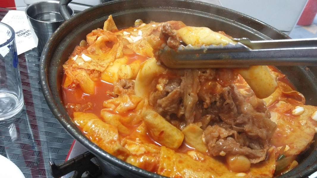 韓国トッポキ珍しいサムギョプサル 韓国トッポキ珍しいサムギョプサル